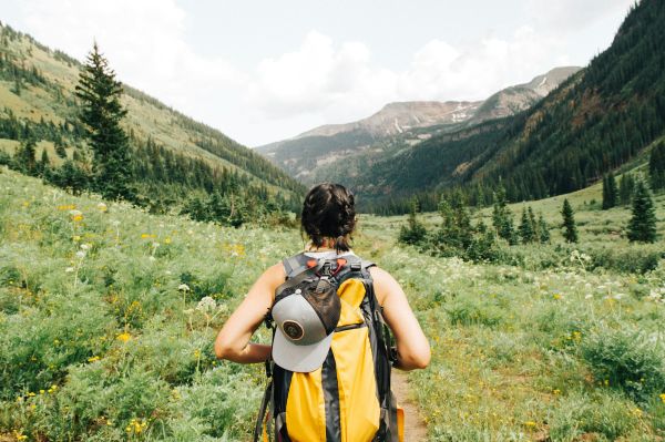 Quels sont les meilleurs itinéraires pour une randonnée dans les montagnes de la Sierra de Guadarrama, Espagne ?